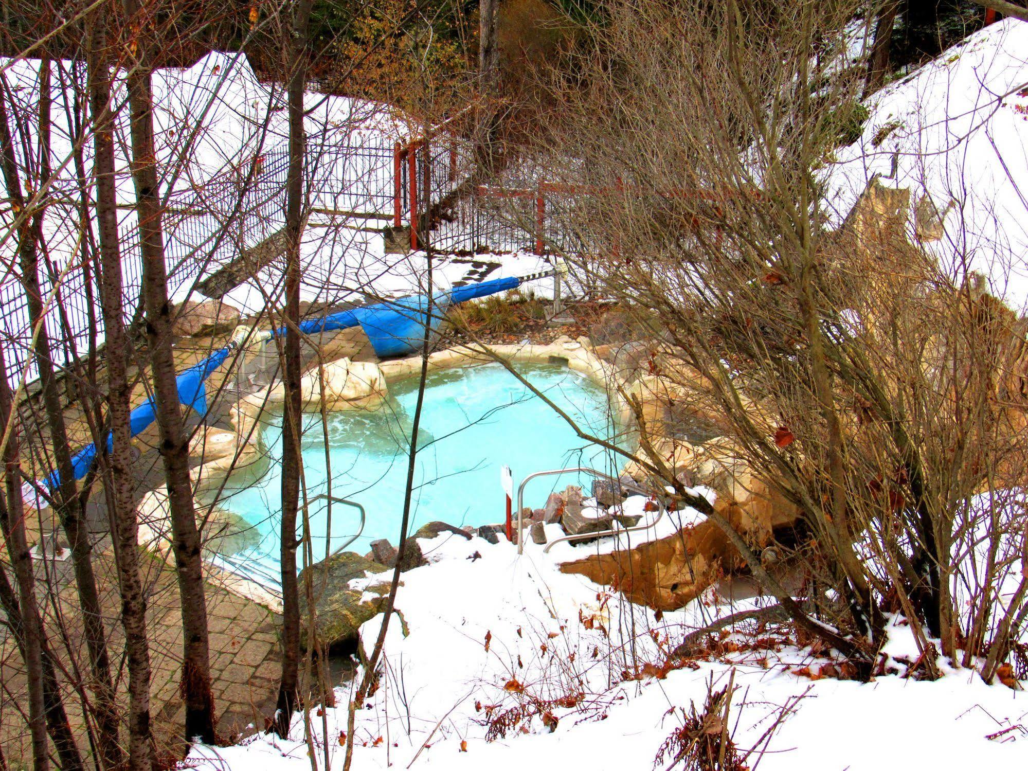 Tremblant Les Eaux - Location Adp Apartment Mont-Tremblant Exterior photo